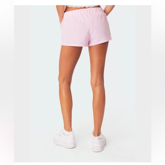 Edikted Gingham Boxer Shorts - Picture 3 of 11